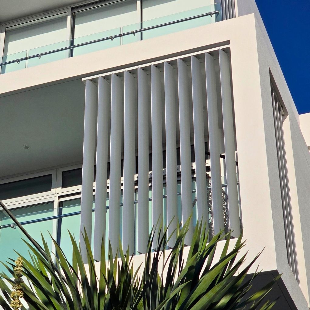 Aluminium Louvre Screen by Outdoor Blinds and Awnings (OBA)