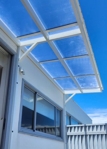 Polycarbonate Pergola Roof by Outdoor Blinds and Awnings (OBA)