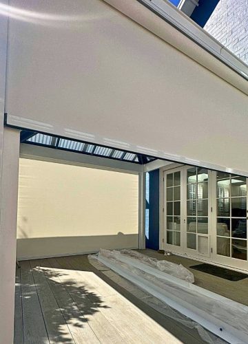 Screentex Zip Outdoor Blinds by Outdoor Blinds and Awnings O(B()